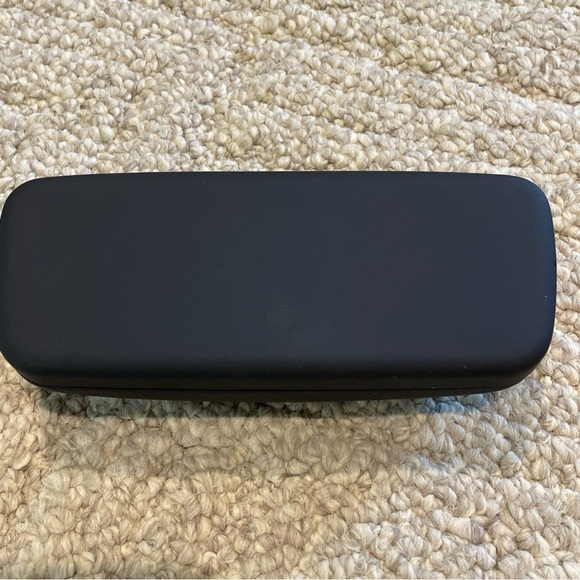 AUTHENTIC- NAUTICA - NAVY BLUE - HARD EYEGLASSES CASE - Picture 2 of 5